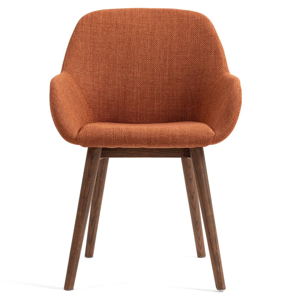 Chaise repas accoudoirs tissu caramel pied chêne foncé MALVA