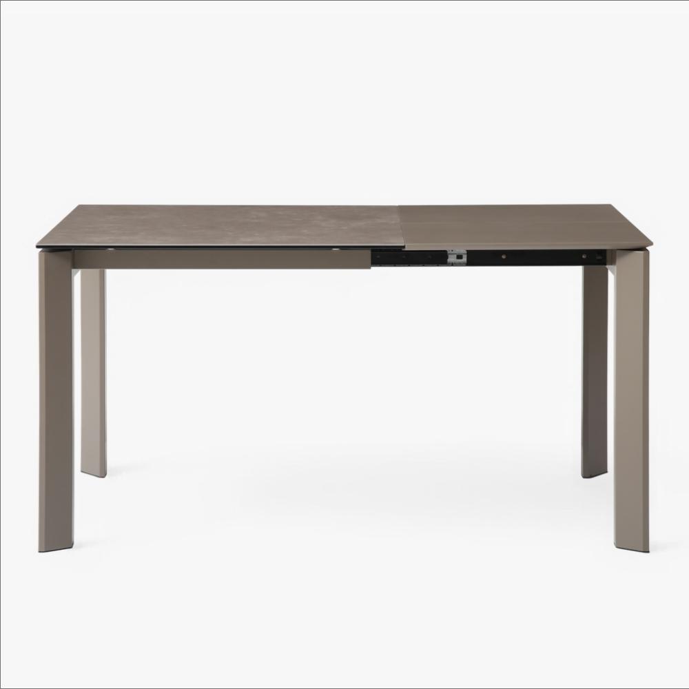 Tables en céramique