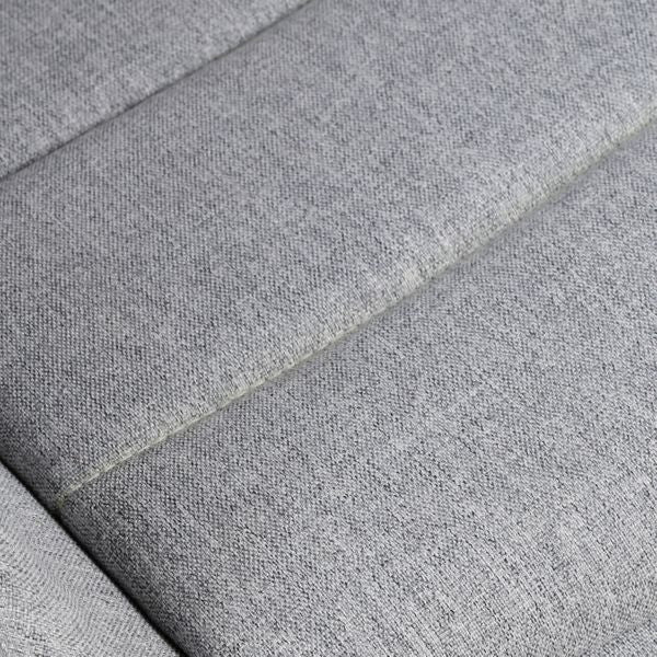 Chaise repas tissu gris clair pieds chêne foncé Jeff