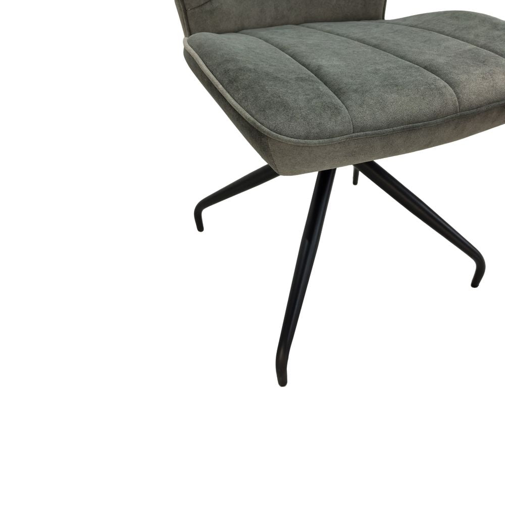 Chaise repas en tissu vert amande